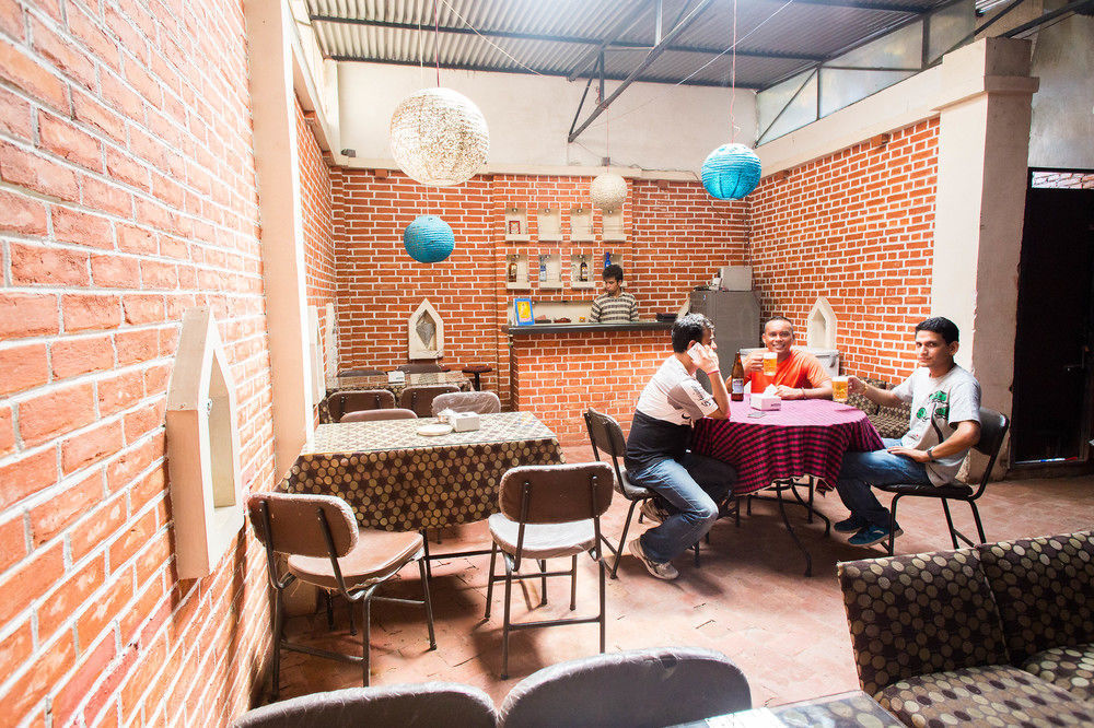 Hotel Lotus Buddha Inn Kathmandu Bagian luar foto