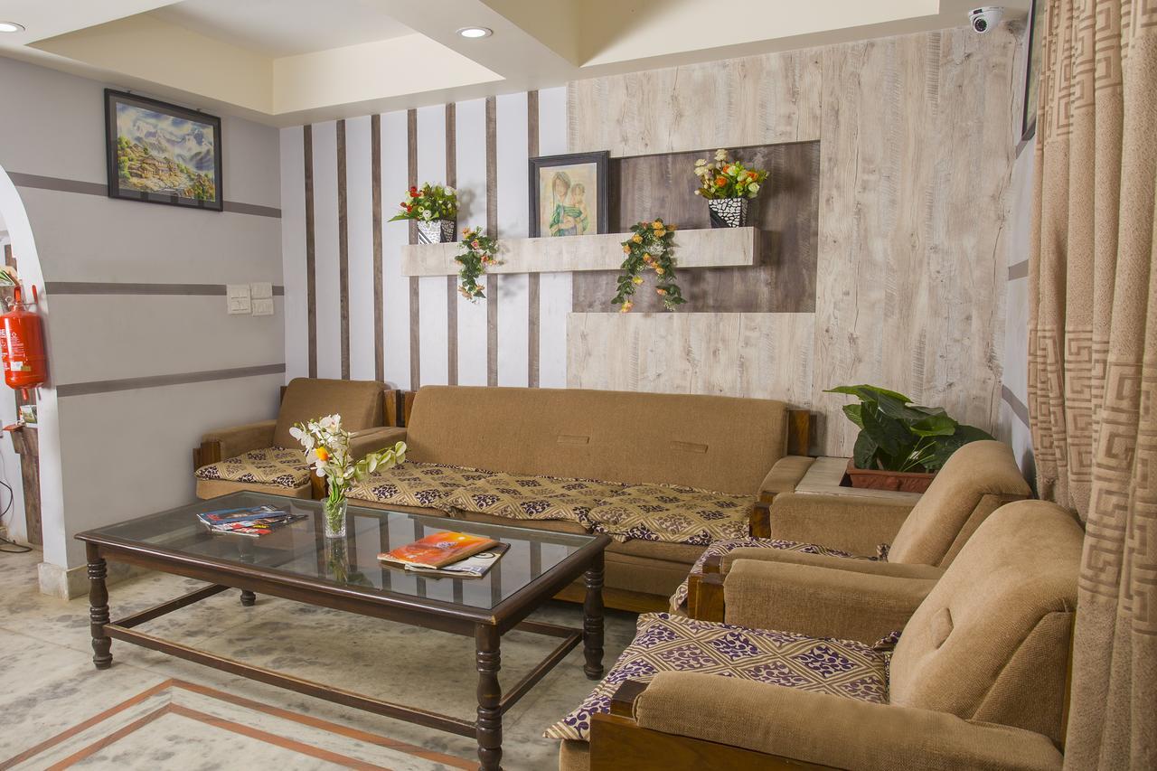 Hotel Lotus Buddha Inn Kathmandu Bagian luar foto