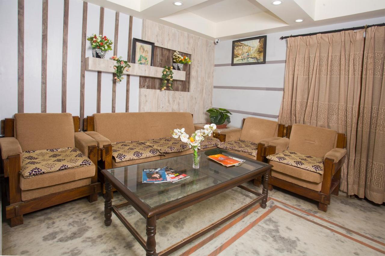 Hotel Lotus Buddha Inn Kathmandu Bagian luar foto