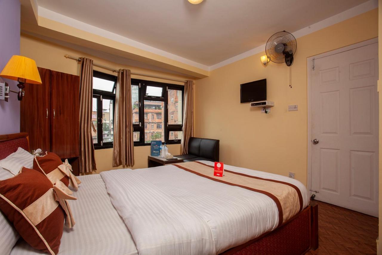 Hotel Lotus Buddha Inn Kathmandu Bagian luar foto