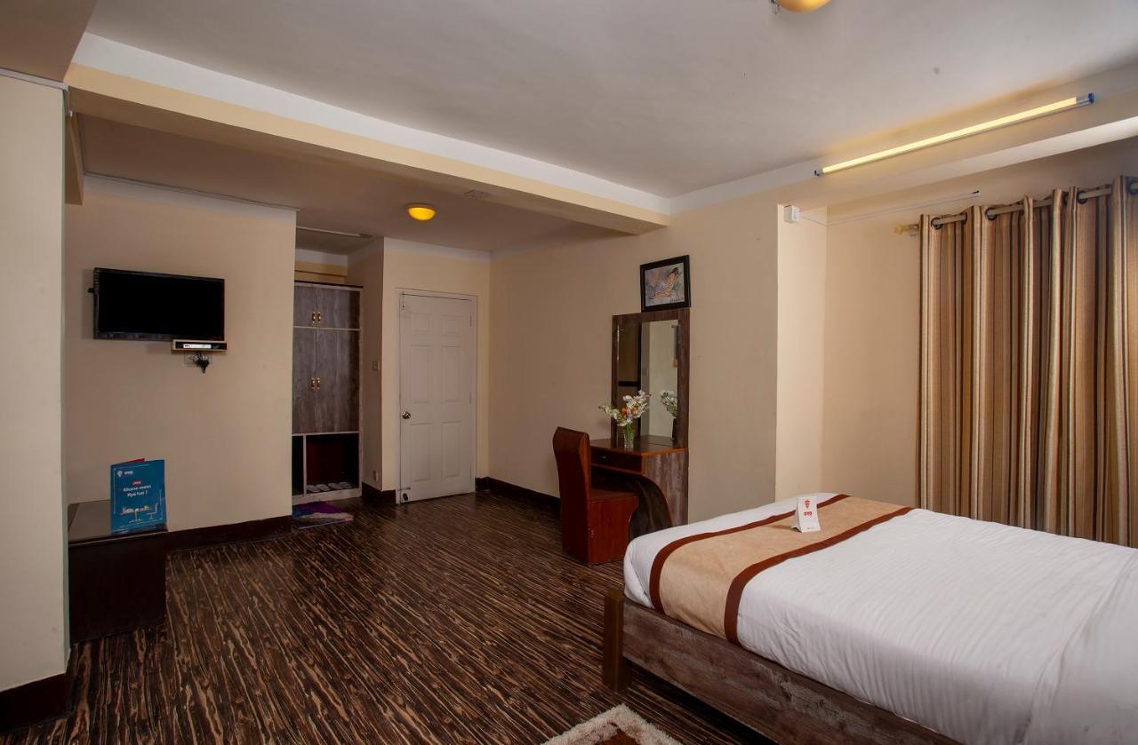 Hotel Lotus Buddha Inn Kathmandu Bagian luar foto