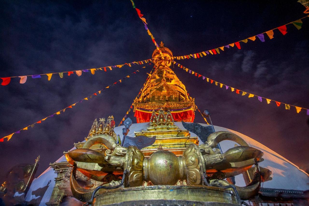 Hotel Lotus Buddha Inn Kathmandu Bagian luar foto