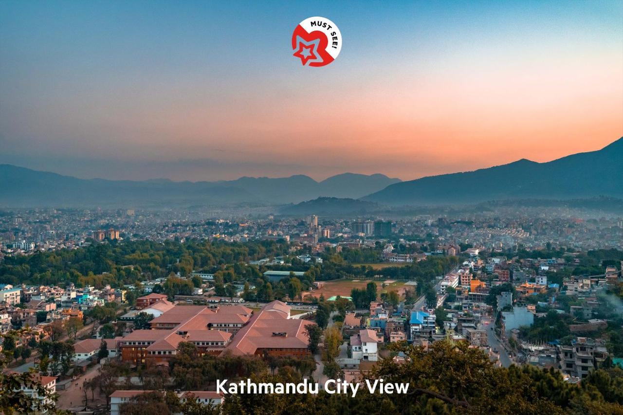 Hotel Lotus Buddha Inn Kathmandu Bagian luar foto